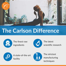 Carlson Vitamine K2 MK-7 90 mcg avec des gélules sur une table