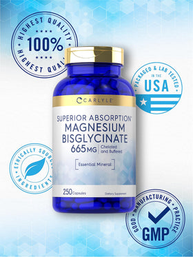 Carlyle Bisglycinate de Magnésium 665 mg capsules à côté d'un verre d'eau