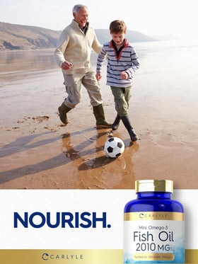 Carlyle Mini Fish Oil Softgels avec gélules à côté