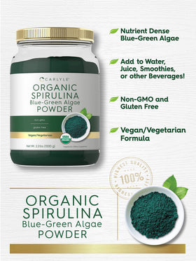 Carlyle Poudre de Spiruline Bio, versée dans un verre