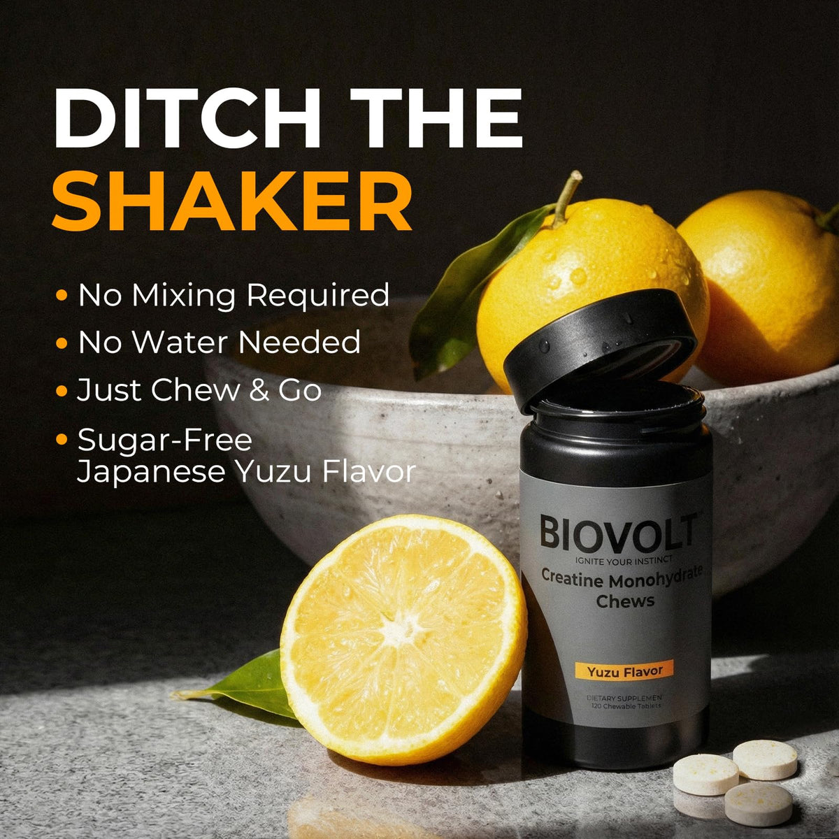 Chews de Créatine BIOVOLT présentés avec des équipements de sport