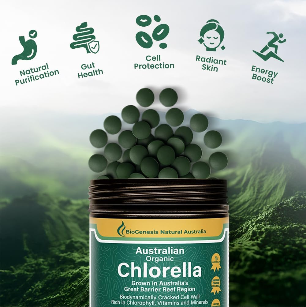 Chlorella Biogenesis avec des baies mélangées en arrière-plan
