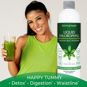 Chlorophylle Liquide Eniva à côté d'un smoothie