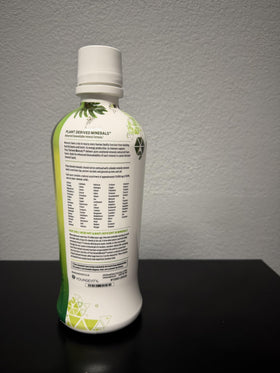 Comparaison de trois bouteilles de Youngevity complément minéral