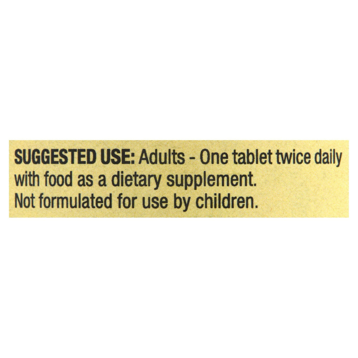 Comprimé de calcium 600mg dans une main