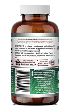 Comprimé de mélatonine 1 mg Amazing Nutrition sur un fond naturel