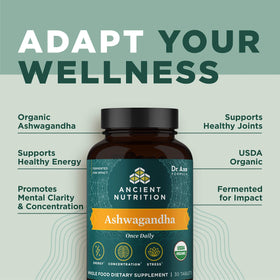 Comprimés Ashwagandha sur un fond blanc