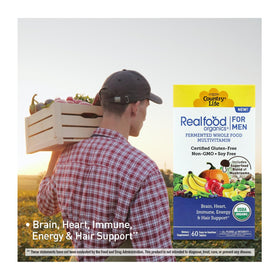 Comprimés de Country Life Multivitamines Organiques pour Hommes en main
