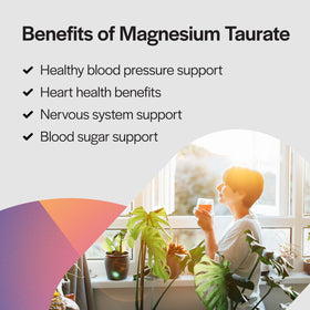 Comprimés de magnésium taurate PureFormulas sur une surface blanche