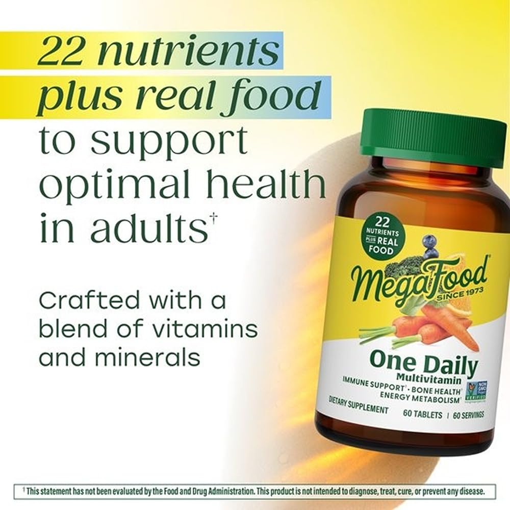 Comprimés de Multivitamines MegaFood sur une surface blanche