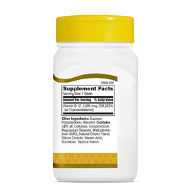 Comprimés de vitamine B12 21st Century avec un fond neutre