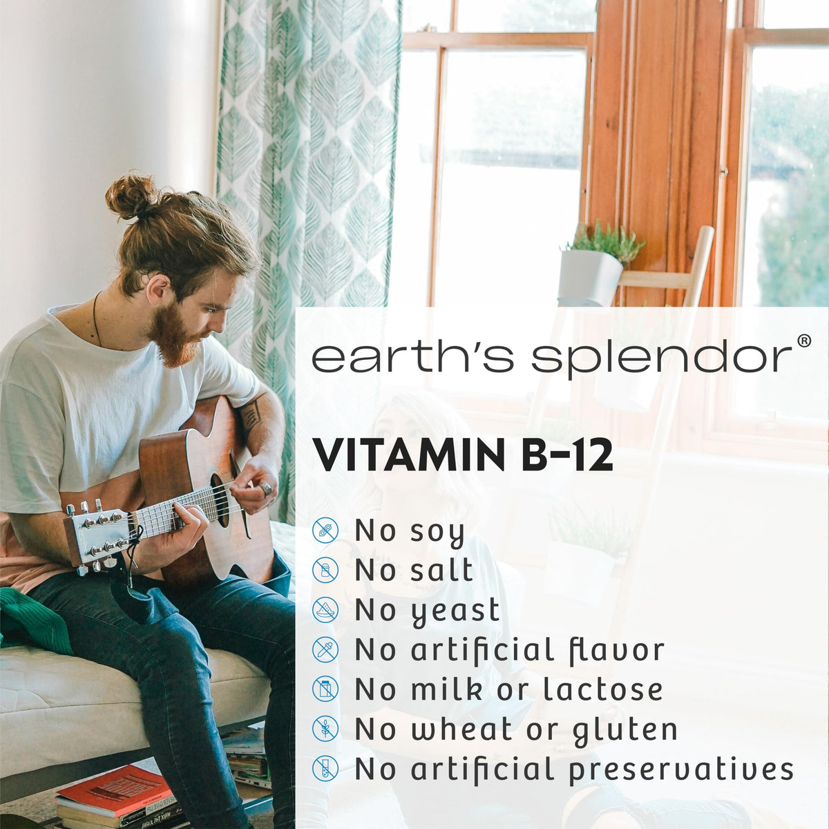 Comprimés de Vitamine B12 Earth's Splendor dans une main
