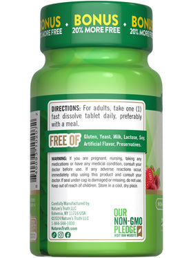 Comprimés de vitamine B12 Nature's Truth avec des baies naturelles en arrière-plan