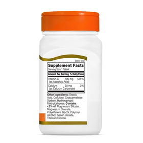 Comprimés de vitamine C 500 mg dans un verre d'eau
