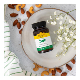 Comprimés de zinc Country Life sur une table