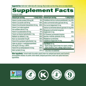 Comprimés MegaFood Multivitamines Femmes 55+ en gros plan