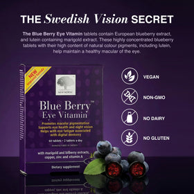 Comprimés NEW NORDIC Vitamines des Yeux dans une main, vue rapprochée