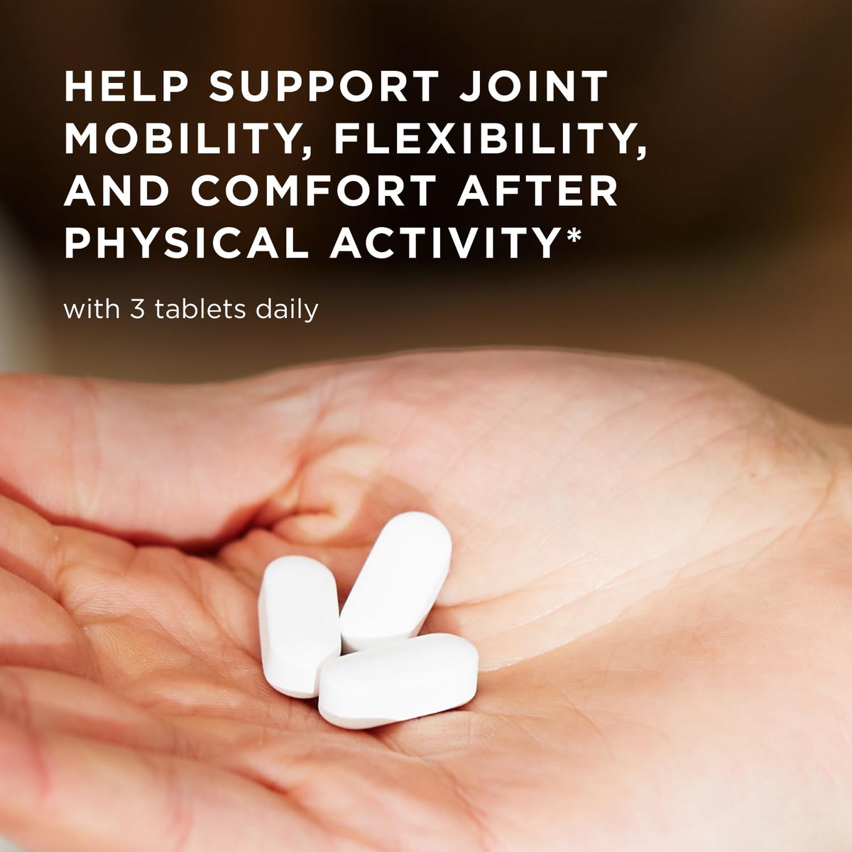 Comprimés Solgar Glucosamine sur une surface blanche