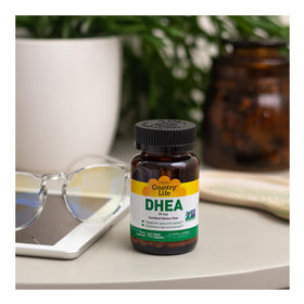 Country Life DHEA 25mg, capsules dans leur emballage