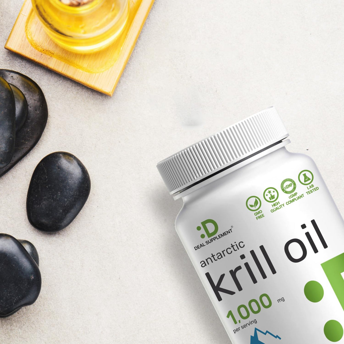 DEAL SUPPLEMENT Huile de Krill Antartique 1 000 mg gélules en main