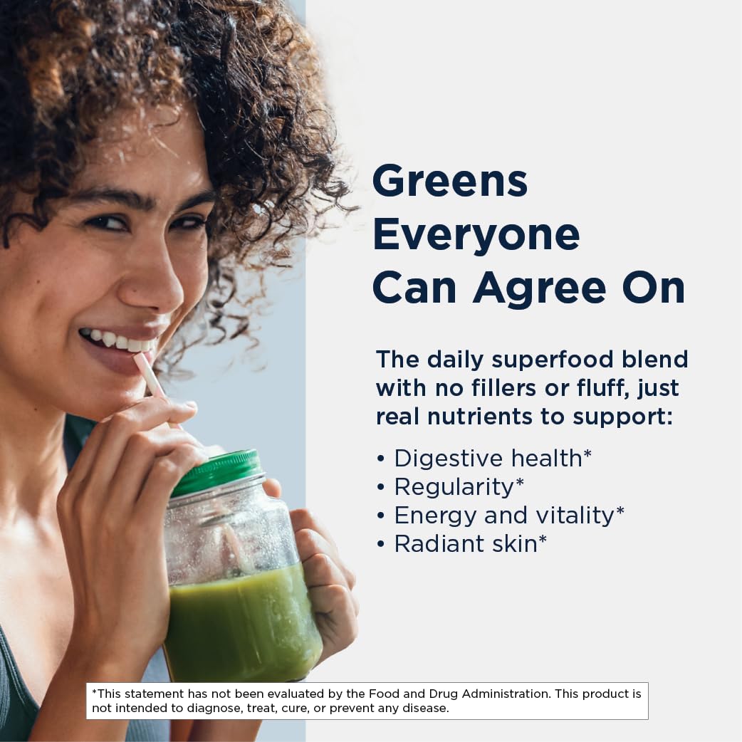 Designs for Health EssentiaGreens et Reds poudre dans un verre d'eau