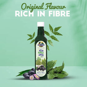 Détail de la bouteille de Jus de Neem Karela Jamun 500ml avec gobelet