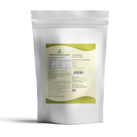 Détail de la poudre de blé vert HERBAL HILLS dans un verre
