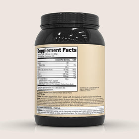 Détail de la poudre de collagène chocolat CleanForm Nutrition dans un bol