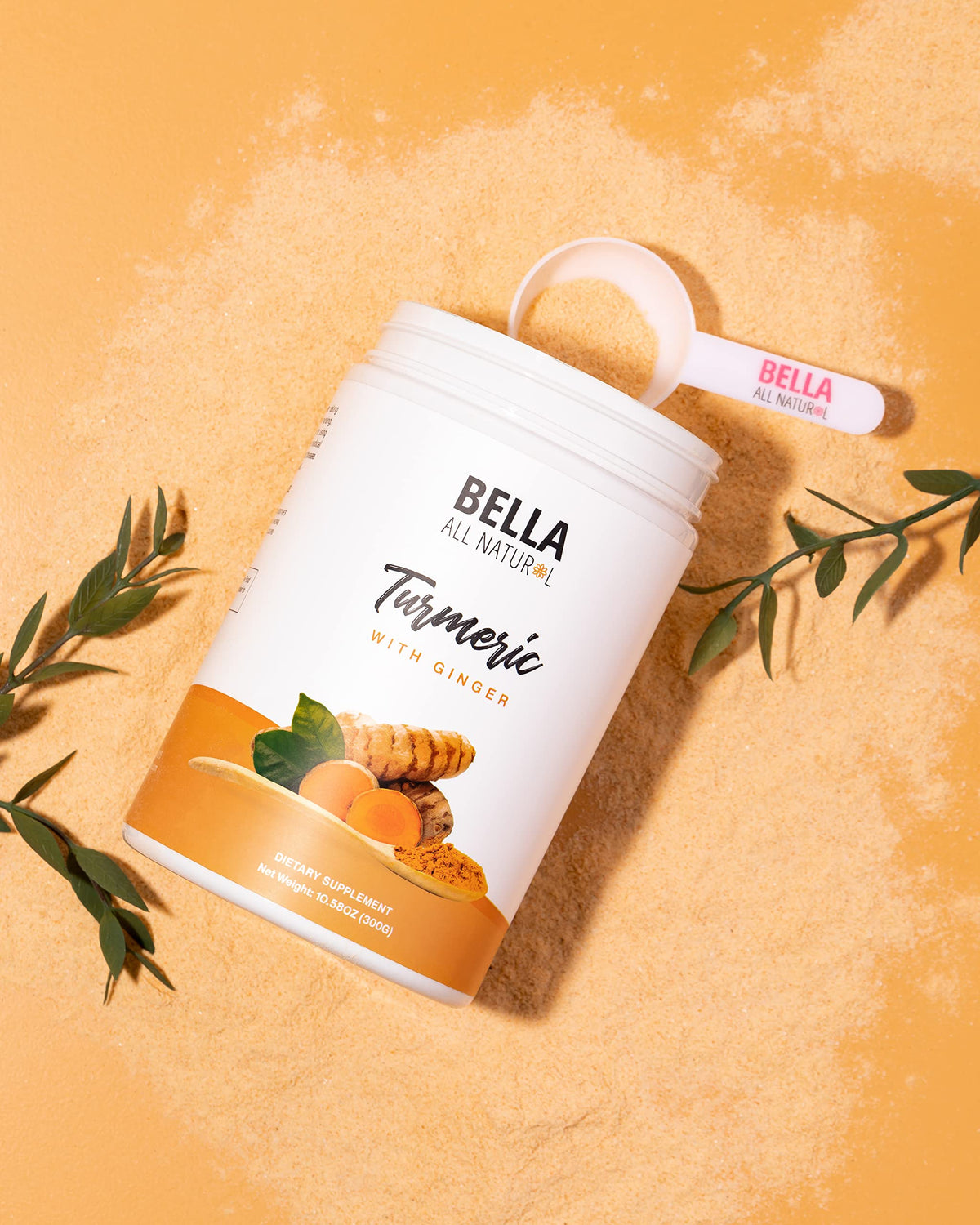 Détail de la poudre de curcuma et gingembre Bella All Natural