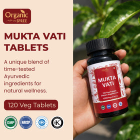 Détail des comprimés Mukta Vati Organic Spree sur une surface