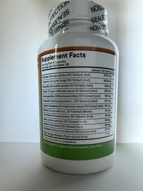 Détail des gélules de Moringa et Curcuma Superfood MD