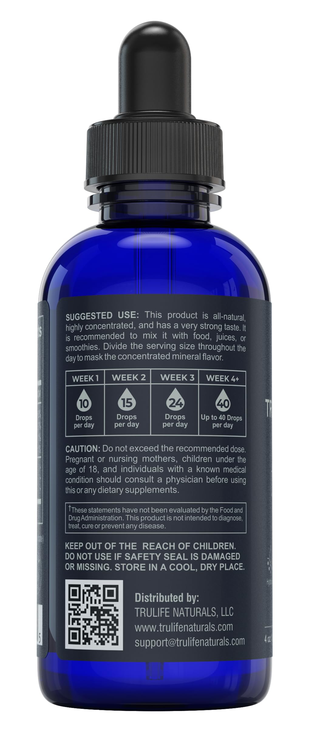 Détail du concentré liquide de minéraux TRULIFE NATURALS dans un verre