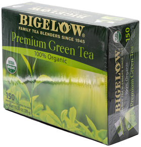 Détail sur le sachet de thé vert Bigelow avec logo