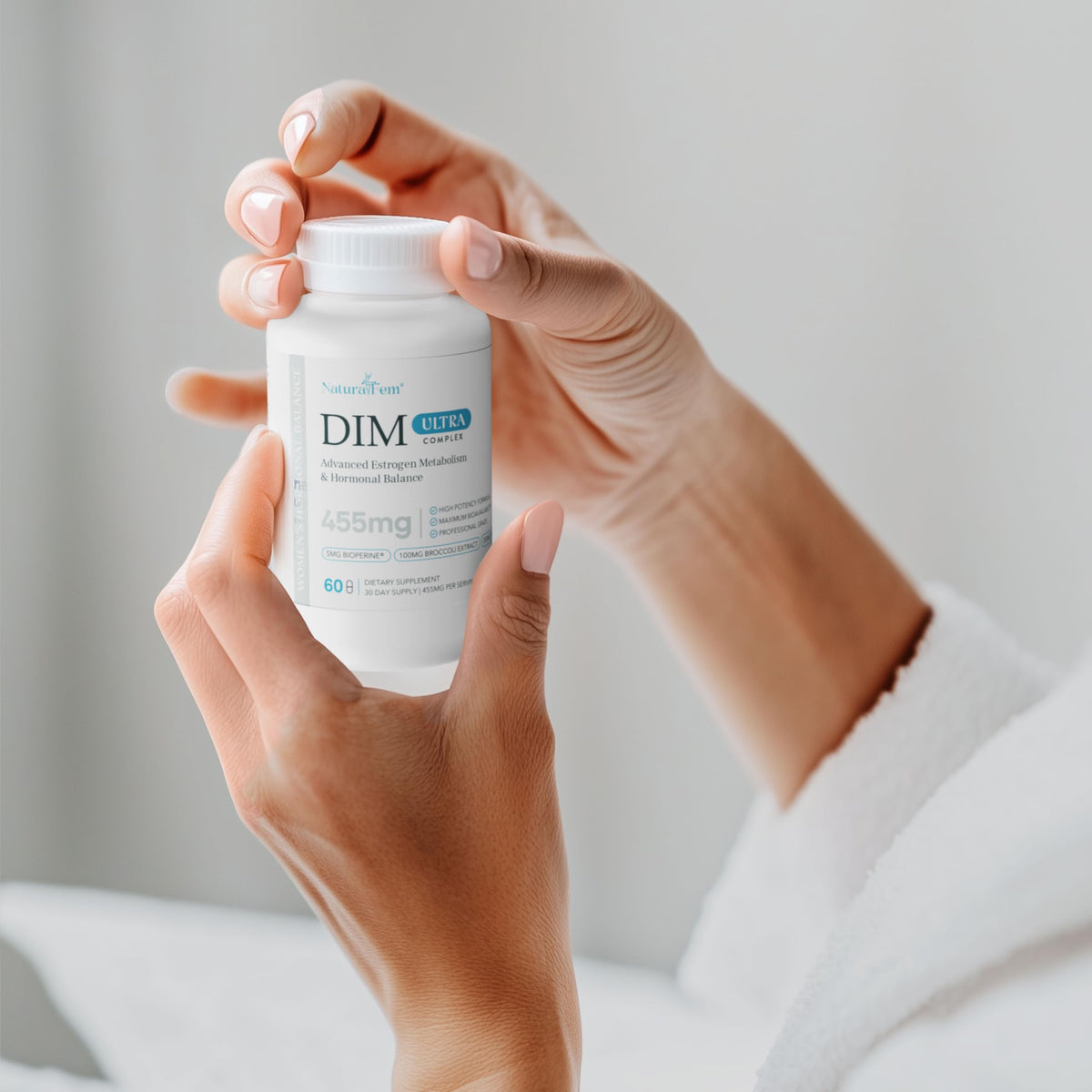 Détails de l'étiquette du flacon Naturalfem DIM 350mg Ultra Complex