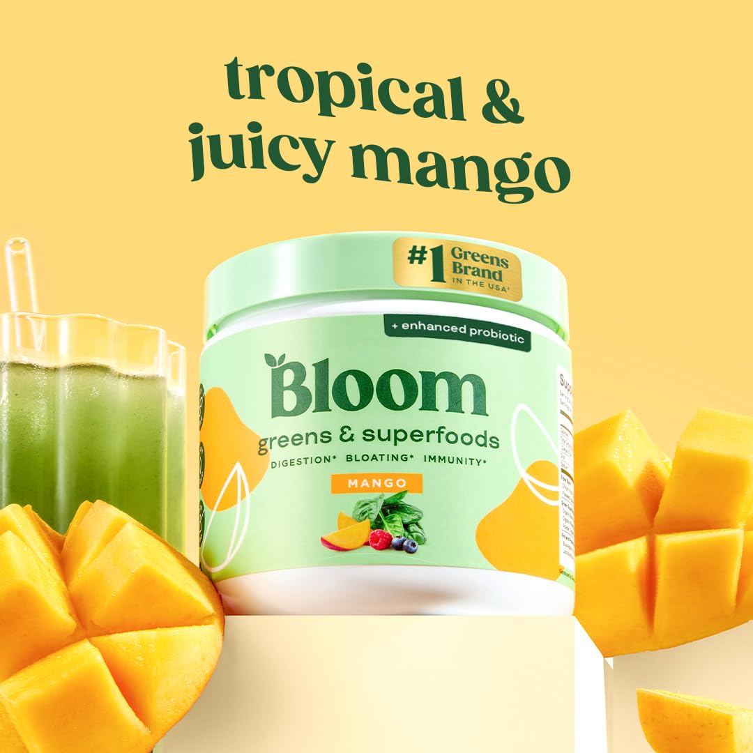 Détails de la poudre de superfoods Bloom Nutrition dans un verre d'eau