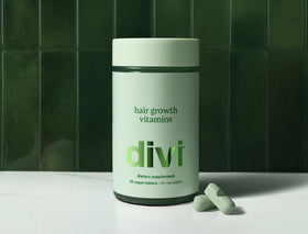 divi Compléments Alimentaires Cheveux Vegan avec d'autres produits de soins