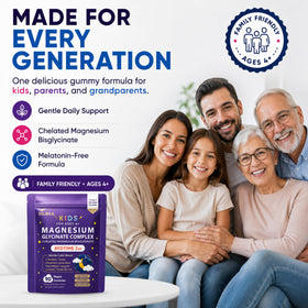 DLNIA Gummies de Magnésium Glycinate, gummies dans une main d'enfant