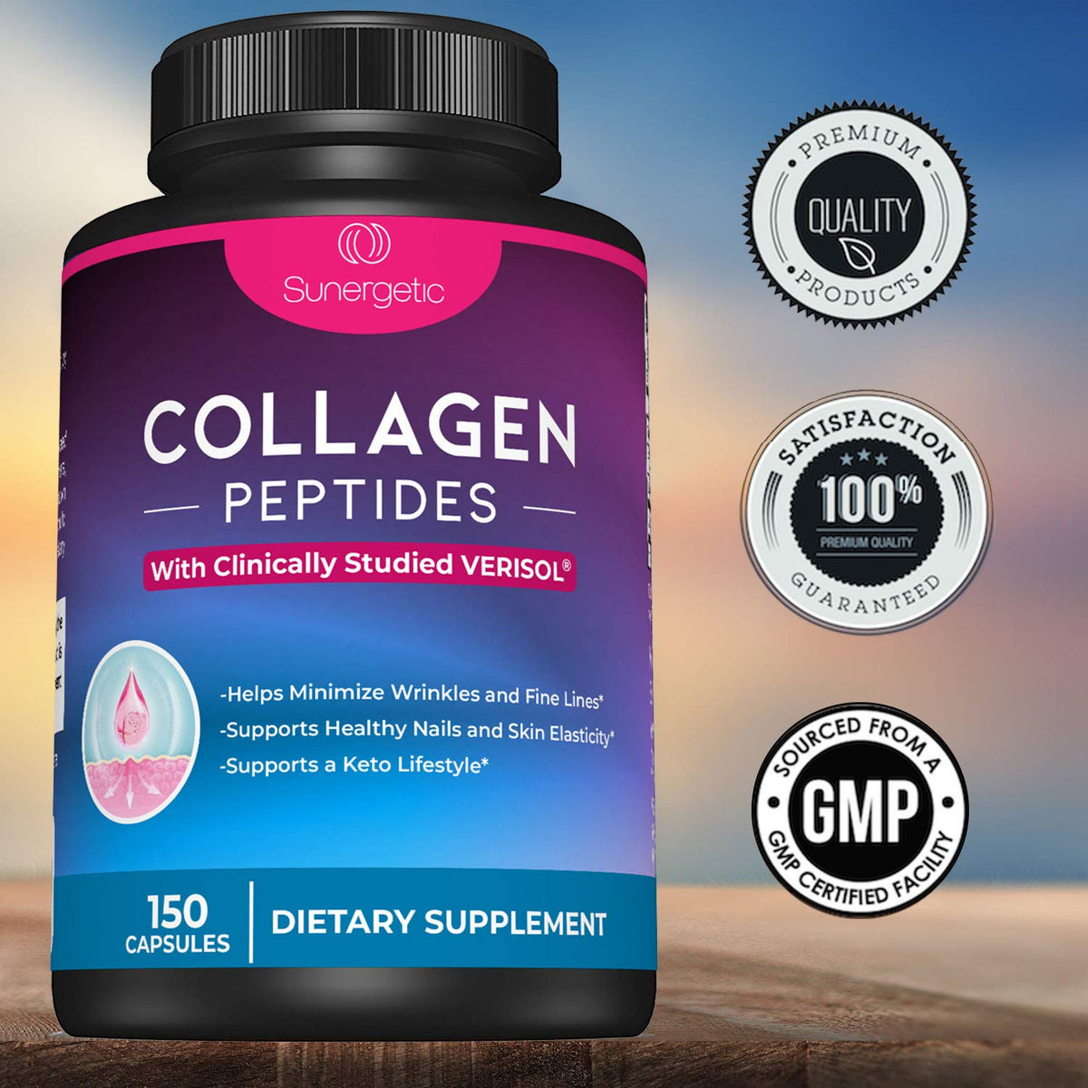 Doses de capsules de collagène Sunergetic à côté d'un verre d'eau