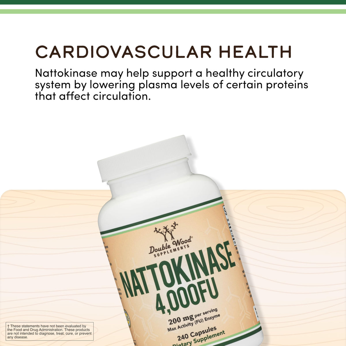 Double Wood Nattokinase capsules ouvertes sur une cuillère