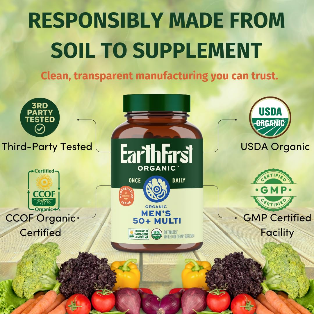 EarthFirst Organic Multivitamine 50+ comprimés bio dans un verre