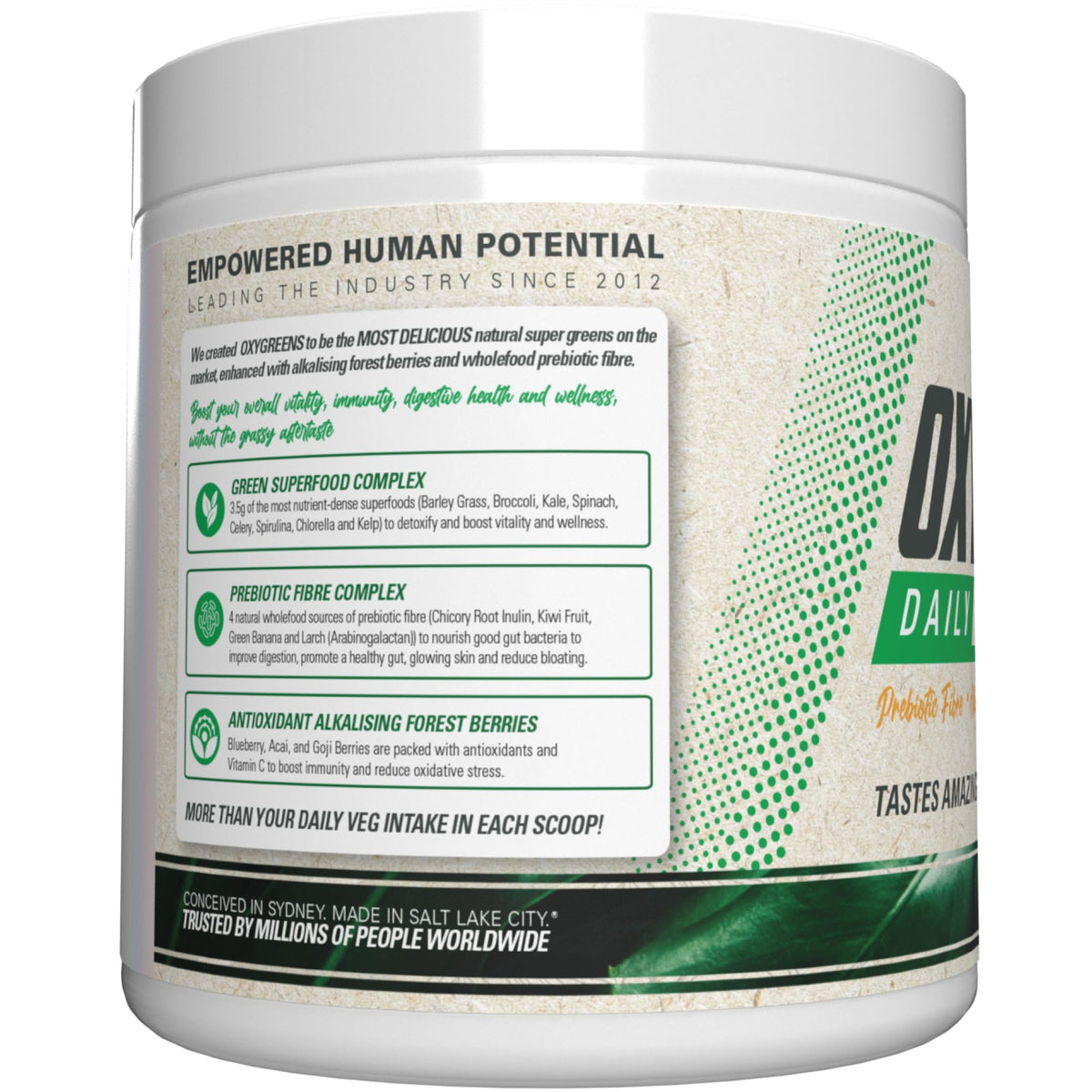 EHP Labs OxyGreens Poudre de Super Aliments 200g Ananas en utilisation