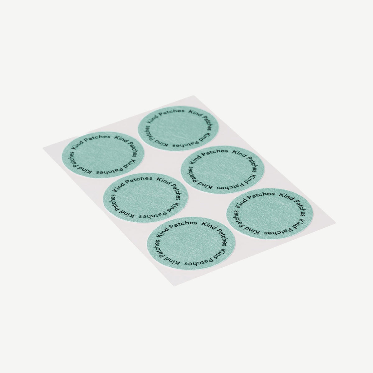 Emballage des patches Kind Patches sur fond blanc