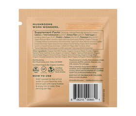 Emballage du Latte Chai Vanille OM MUSHROOM sur un fond naturel