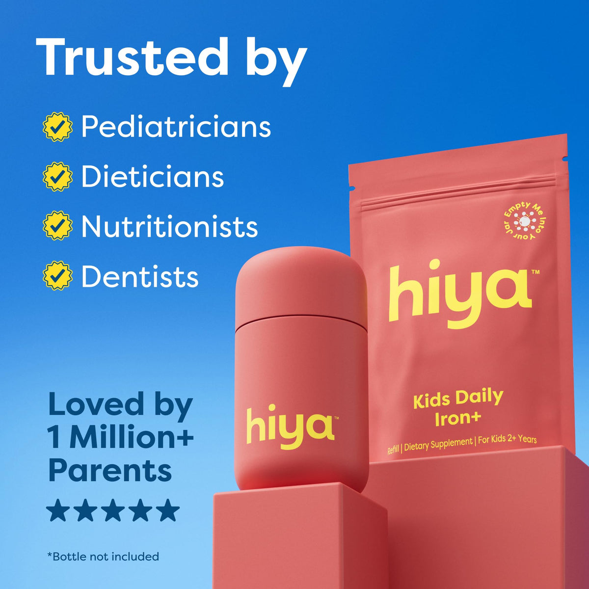 Enfant souriant prenant un comprimé à croquer Fer HIYA