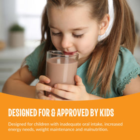 Enfants dégustant la boisson support Kid Essentials au chocolat