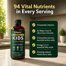 Enfants prenant des multivitamines Wellgenix avec un sourire