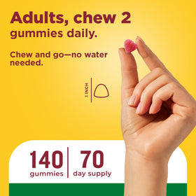 Ensemble de gummies multivitaminés Nature Made avec la bouteille ouverte