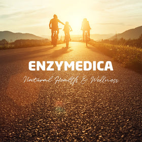 Enzymedica Repair Gold 120 Capsules avec une main tenant la bouteille