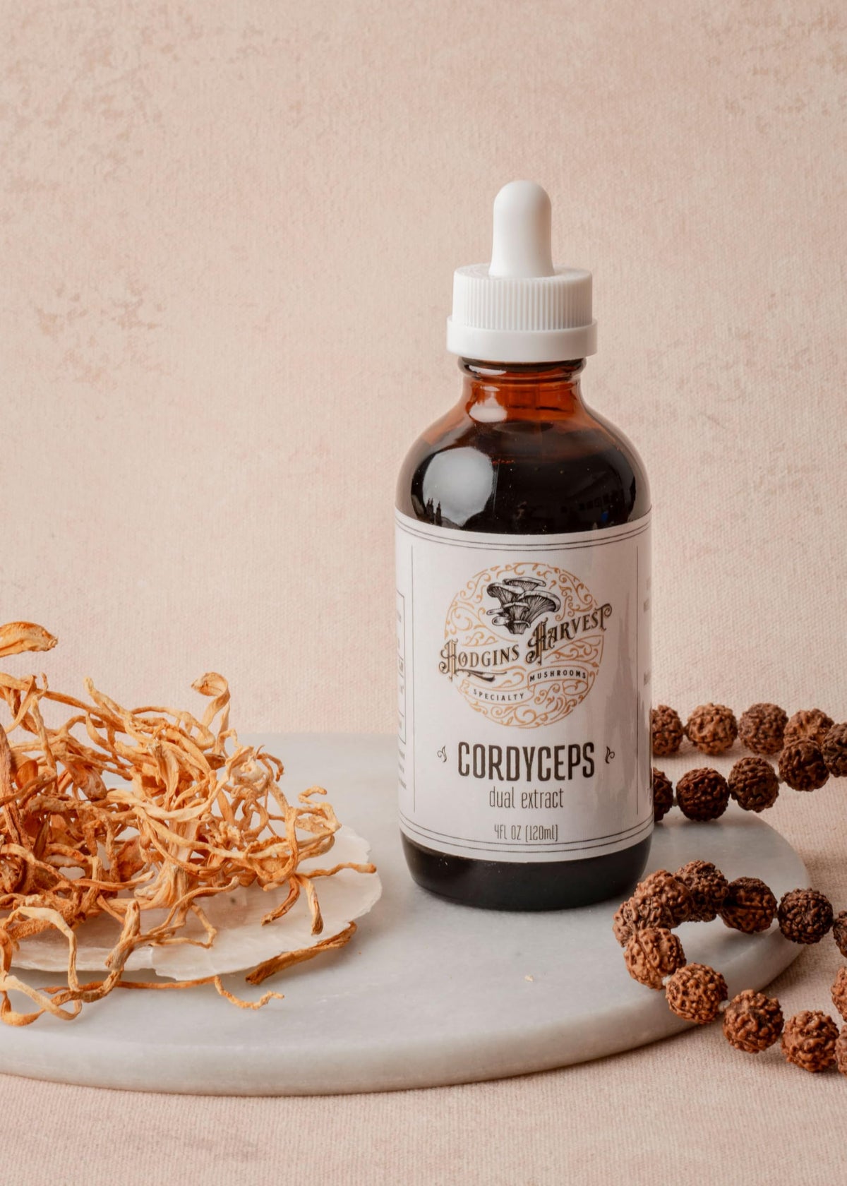 Étiquette du flacon d'extrait de champignon cordyceps bio Hodgins Harvest