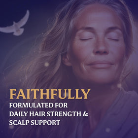 EVERFAITH Hair Formula Plus dans une main